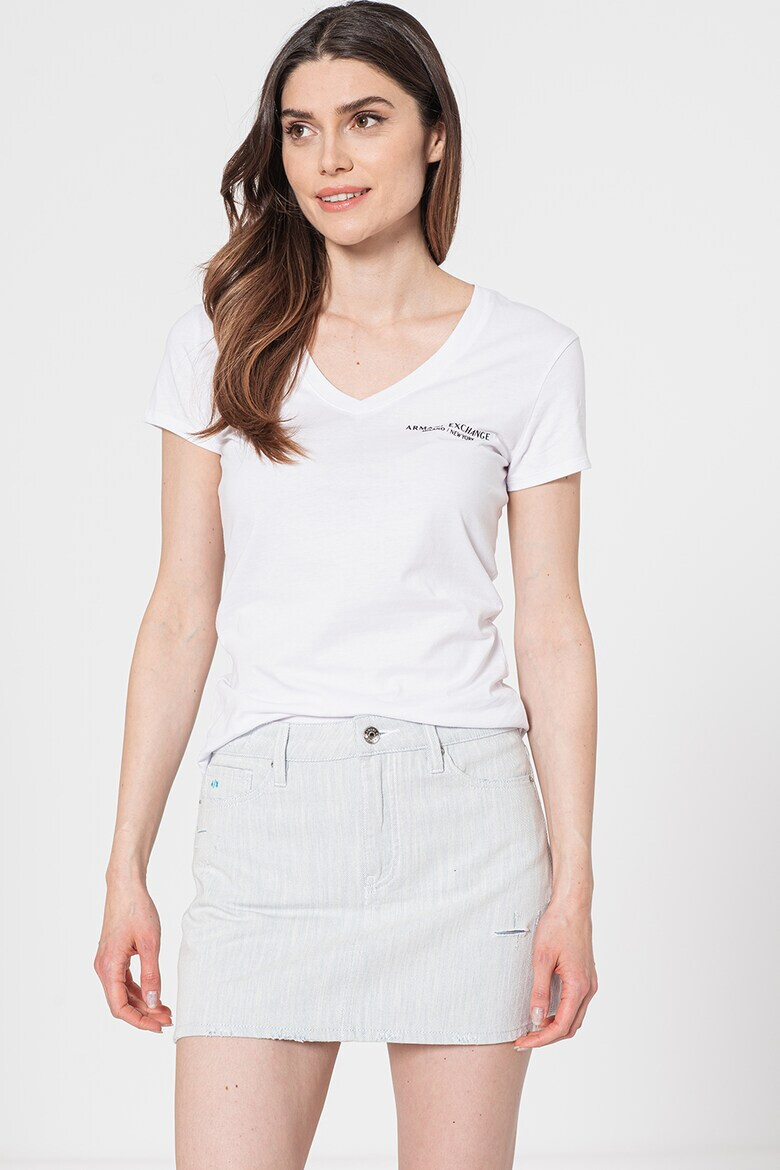 ARMANI EXCHANGE Памучна тениска с шпиц - Pepit.bg