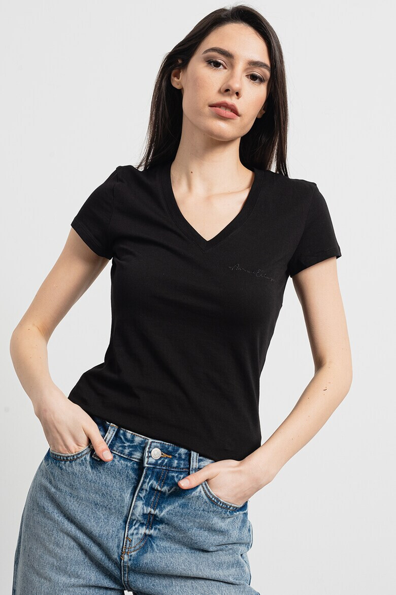 ARMANI EXCHANGE Памучна тениска с шпиц - Pepit.bg