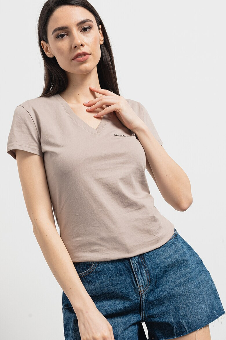 ARMANI EXCHANGE Памучна тениска с шпиц - Pepit.bg