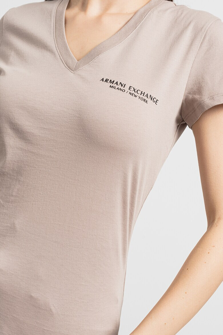 ARMANI EXCHANGE Памучна тениска с шпиц - Pepit.bg
