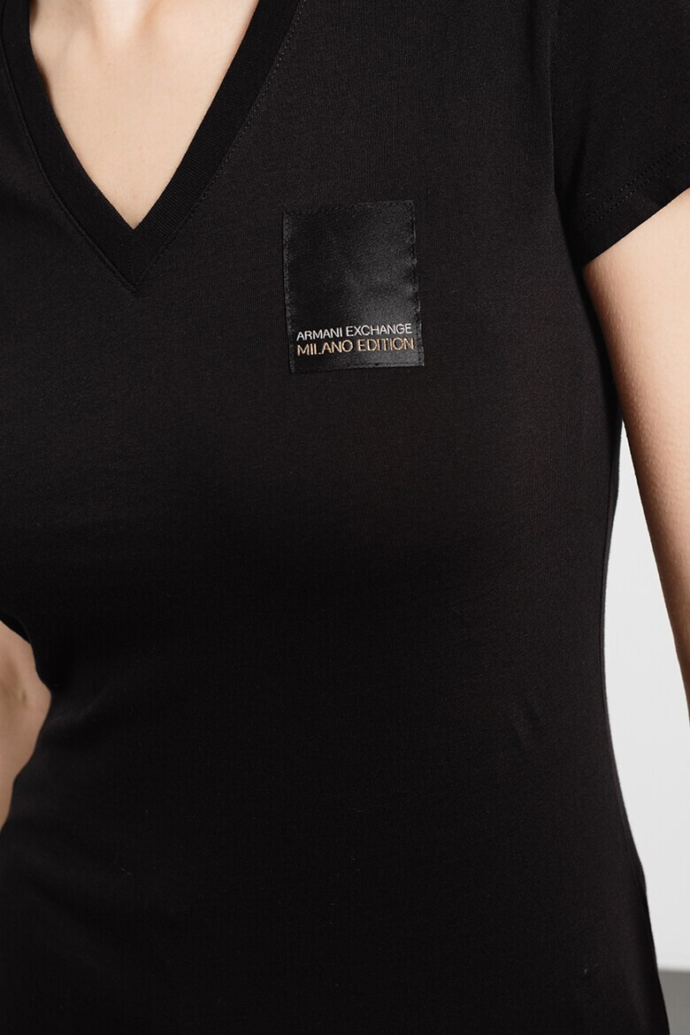 ARMANI EXCHANGE Памучна тениска с шпиц - Pepit.bg