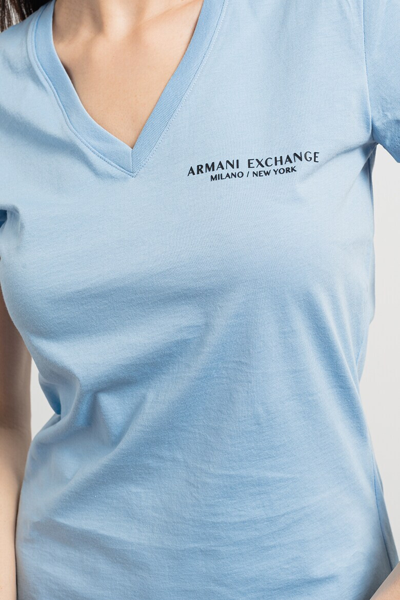 ARMANI EXCHANGE Памучна тениска с шпиц - Pepit.bg