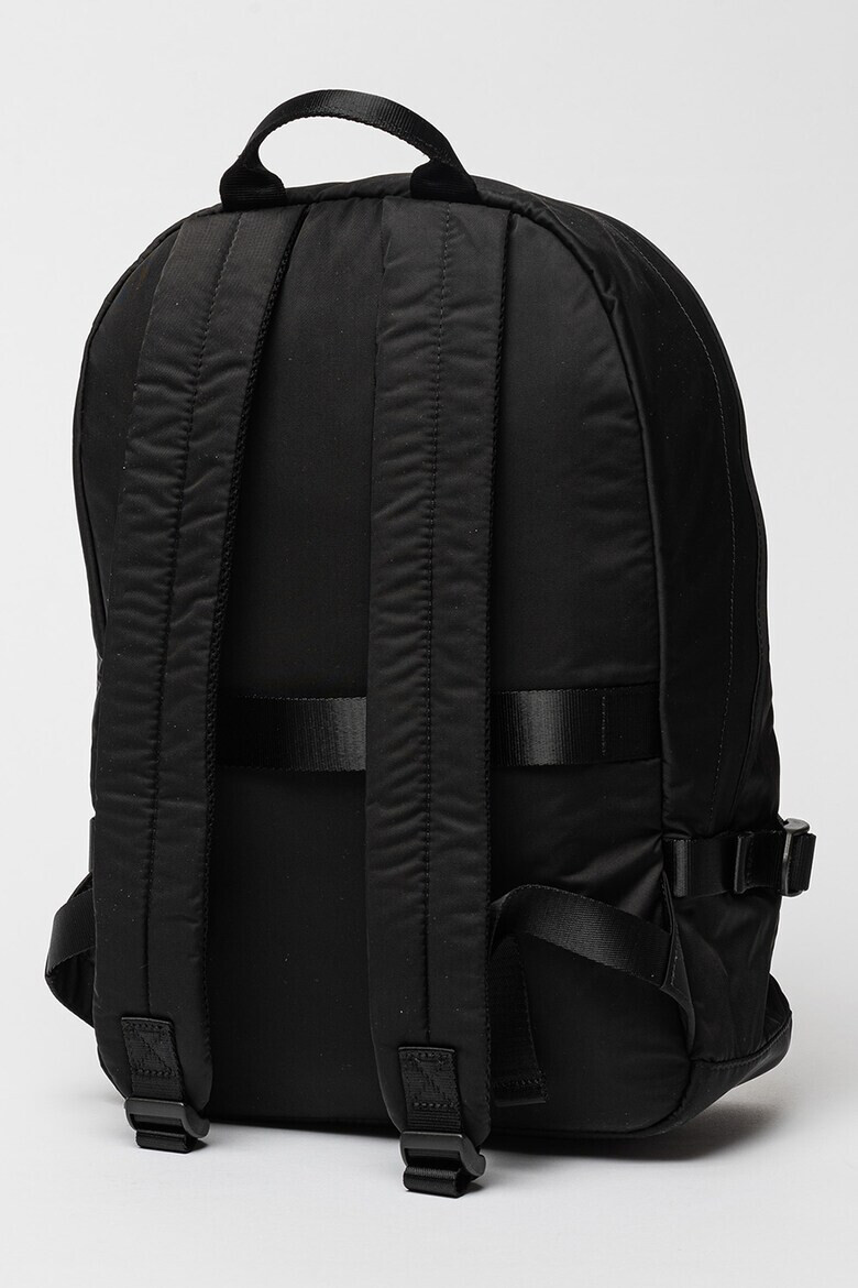 ARMANI EXCHANGE Раница с преден джоб с цип - Pepit.bg