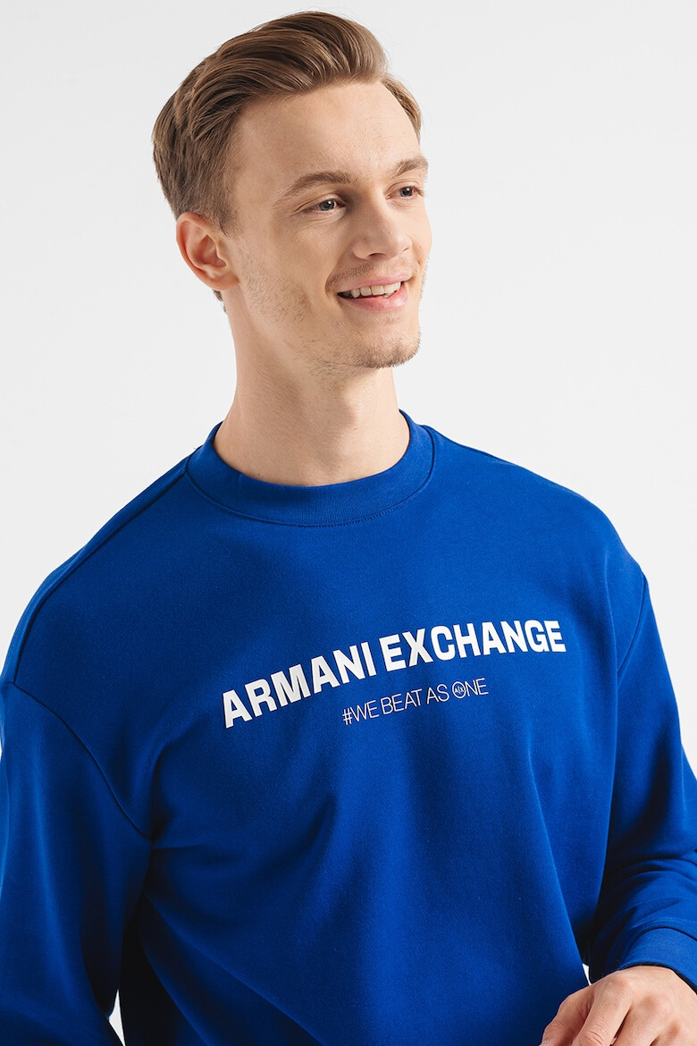 ARMANI EXCHANGE Суитшърт с овално деколте и лого - Pepit.bg