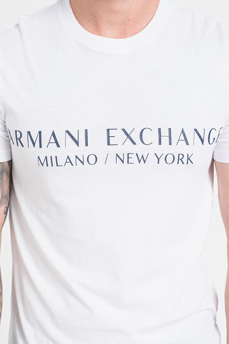 ARMANI EXCHANGE Тениска по тялото с лого - Pepit.bg