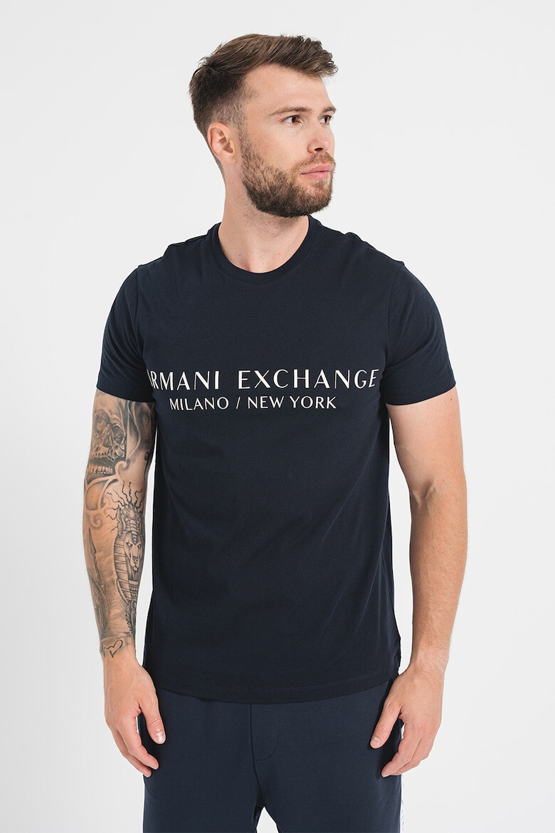 ARMANI EXCHANGE Тениска по тялото с лого - Pepit.bg