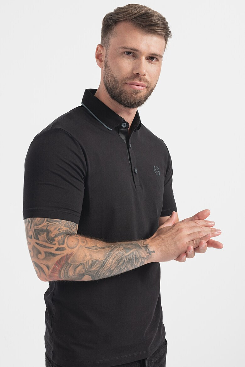 ARMANI EXCHANGE Слим тениска с яка и лого - Pepit.bg