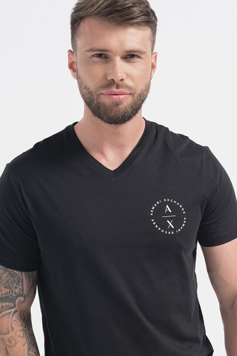 ARMANI EXCHANGE Тениска с шпиц и лого - Pepit.bg