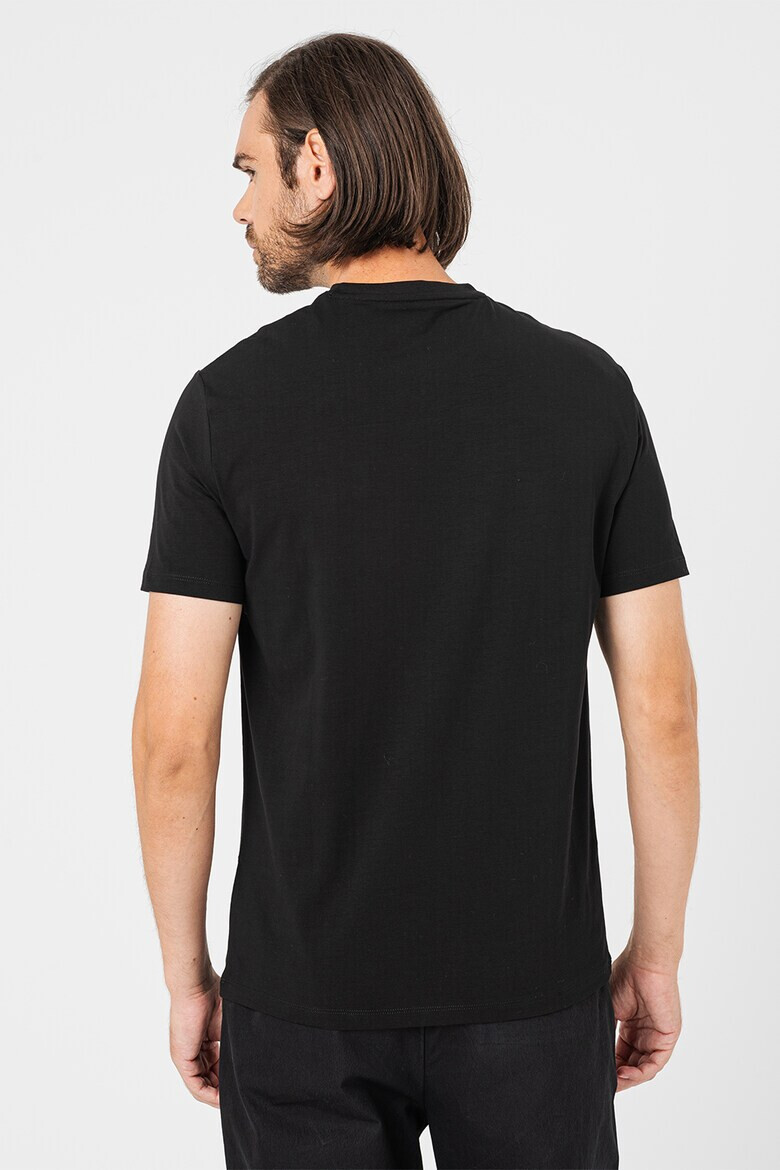 ARMANI EXCHANGE Тениска с шпиц и лого - Pepit.bg