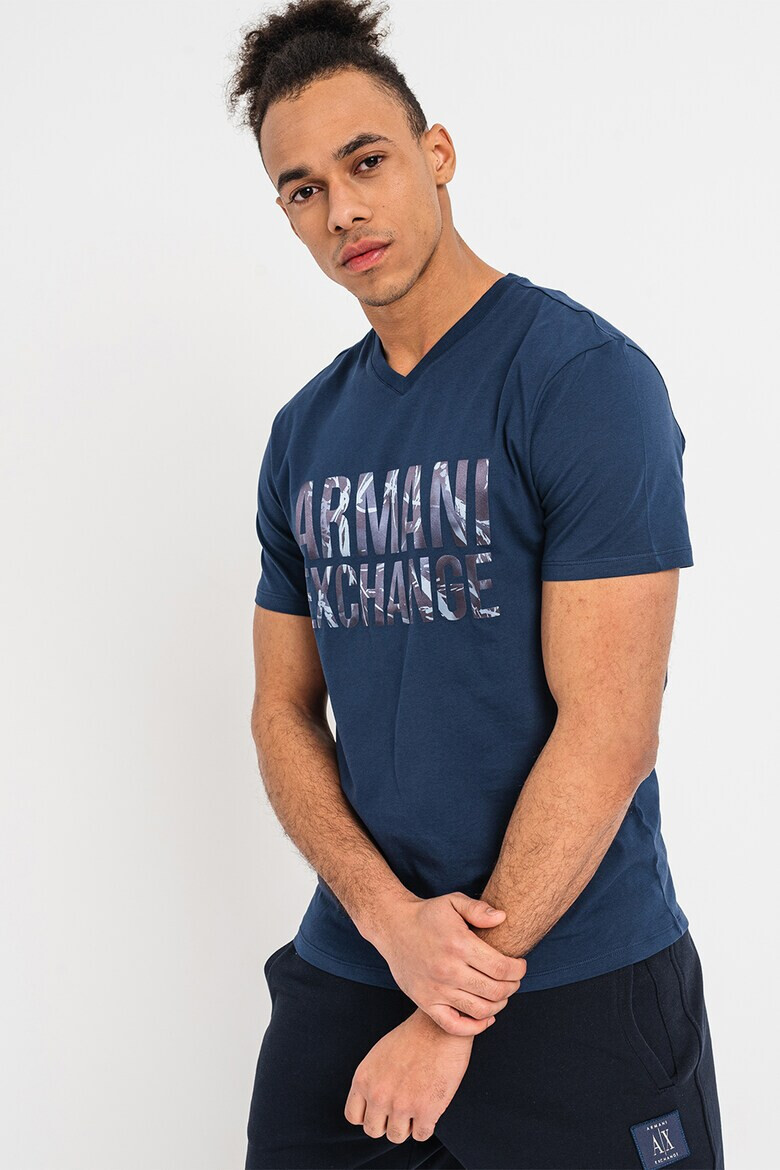 ARMANI EXCHANGE Тениска с шпиц и лого - Pepit.bg