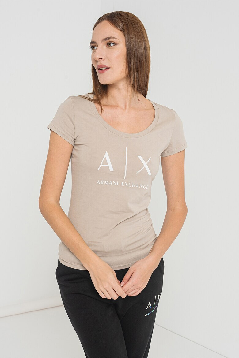 ARMANI EXCHANGE Вталена тениска с лого - Pepit.bg