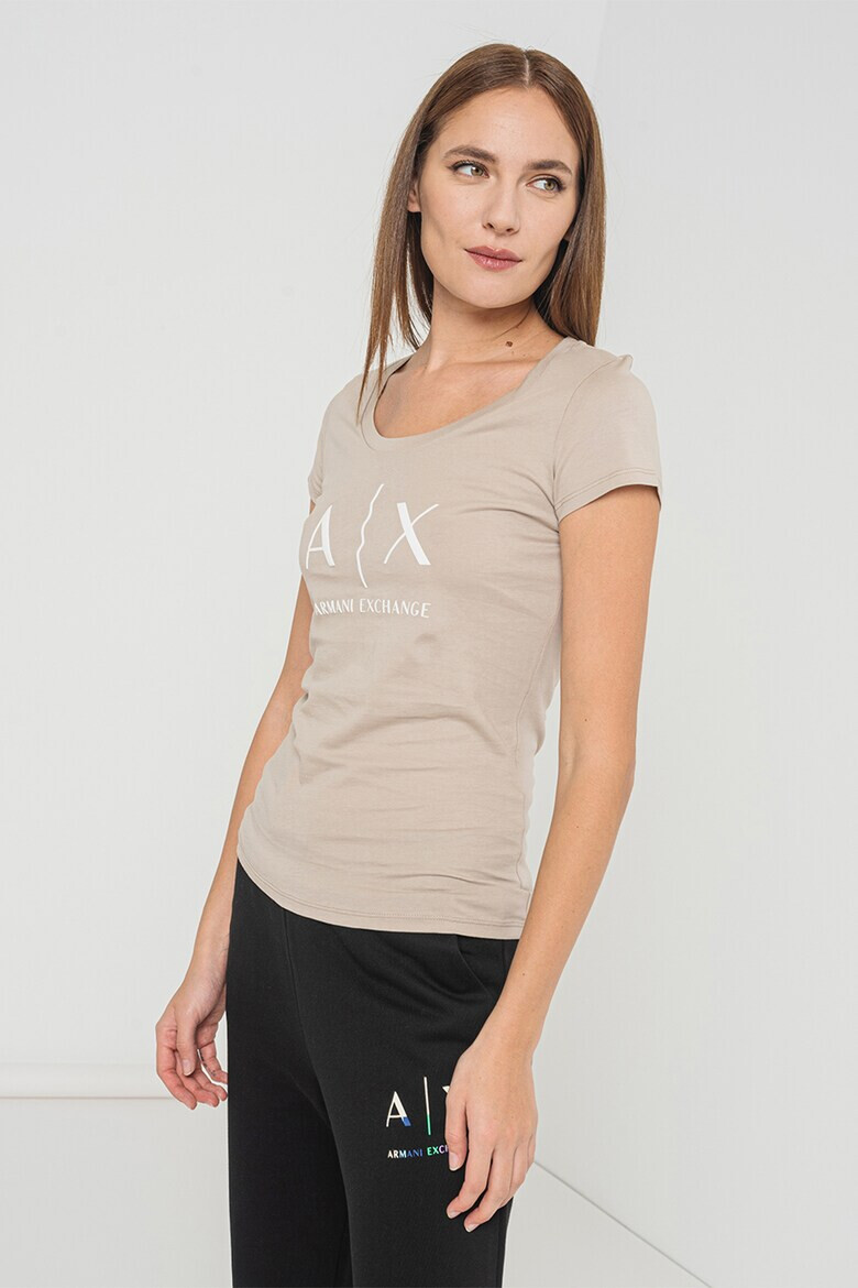 ARMANI EXCHANGE Вталена тениска с лого - Pepit.bg