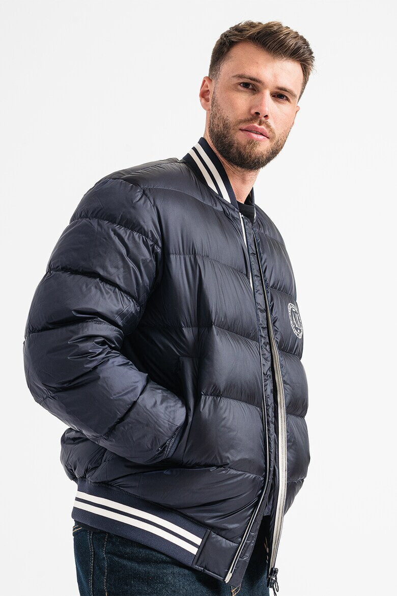 ARMANI EXCHANGE Зимно пухено яке с лого - Pepit.bg