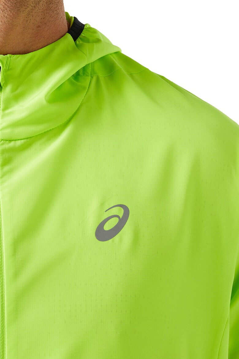 Asics Яке за бягане Accelerate с качулка - Pepit.bg