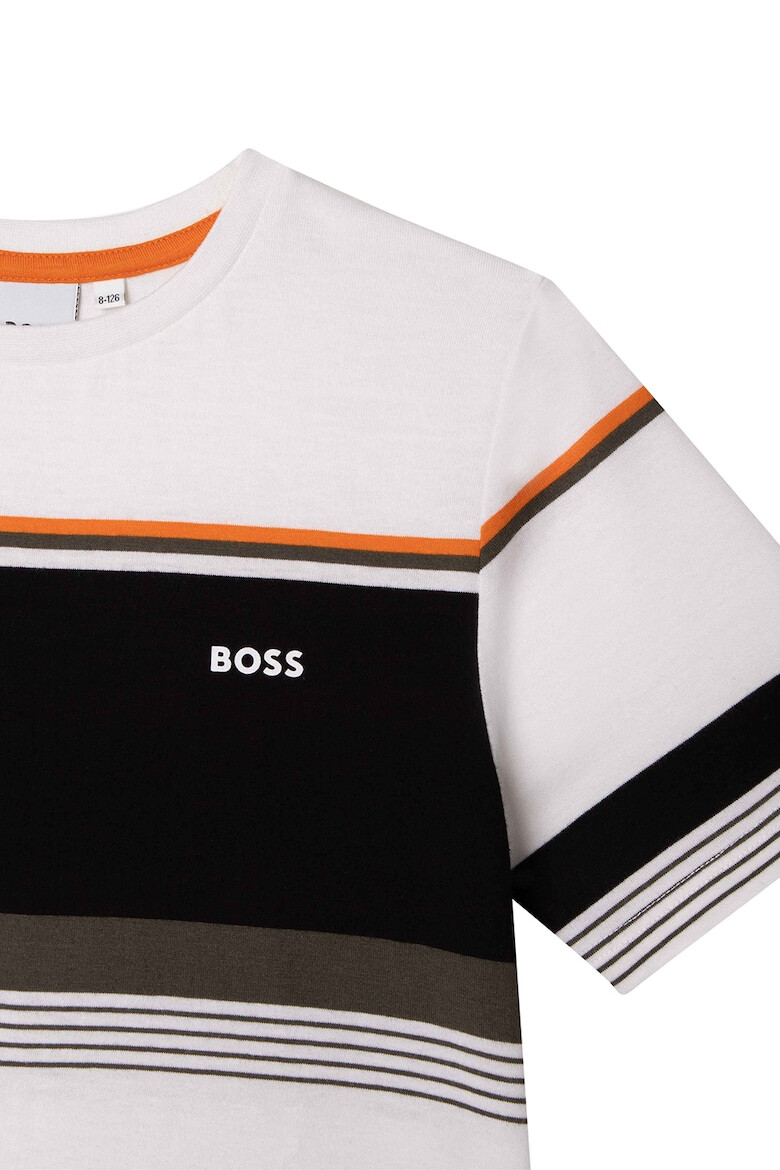 BOSS Kidswear Памучна тениска с цветен блок - Pepit.bg