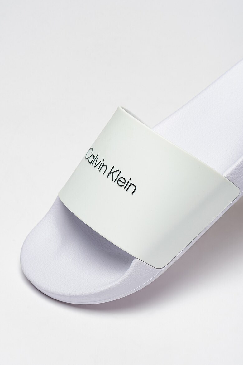 CALVIN KLEIN Чехли с релефно лого - Pepit.bg