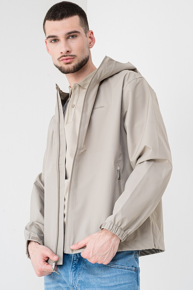 CALVIN KLEIN Яке с качулка и лого - Pepit.bg