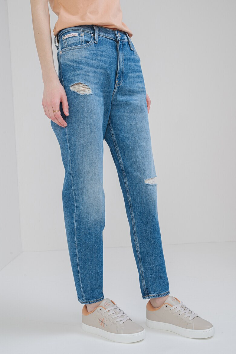 CALVIN KLEIN JEANS Дънки Mom деграде - Pepit.bg