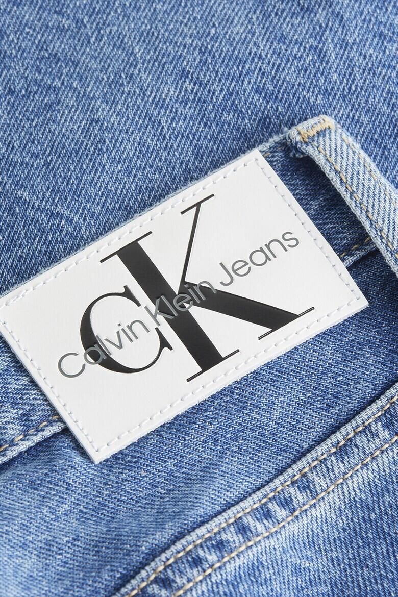 CALVIN KLEIN JEANS Дънков къс панталон - Pepit.bg