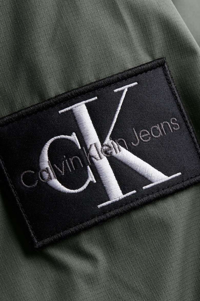 CALVIN KLEIN JEANS Яке бомбър с цип и ръкави реглан - Pepit.bg