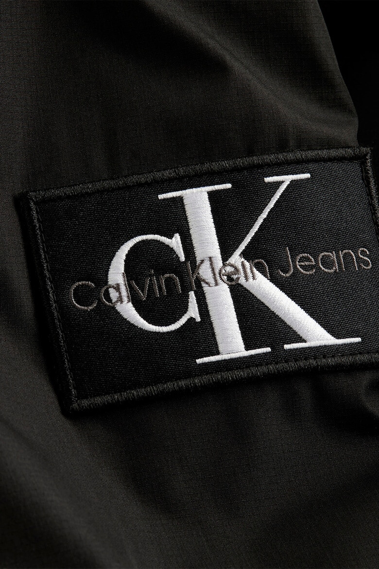 CALVIN KLEIN JEANS Яке бомбър с цип и ръкави реглан - Pepit.bg