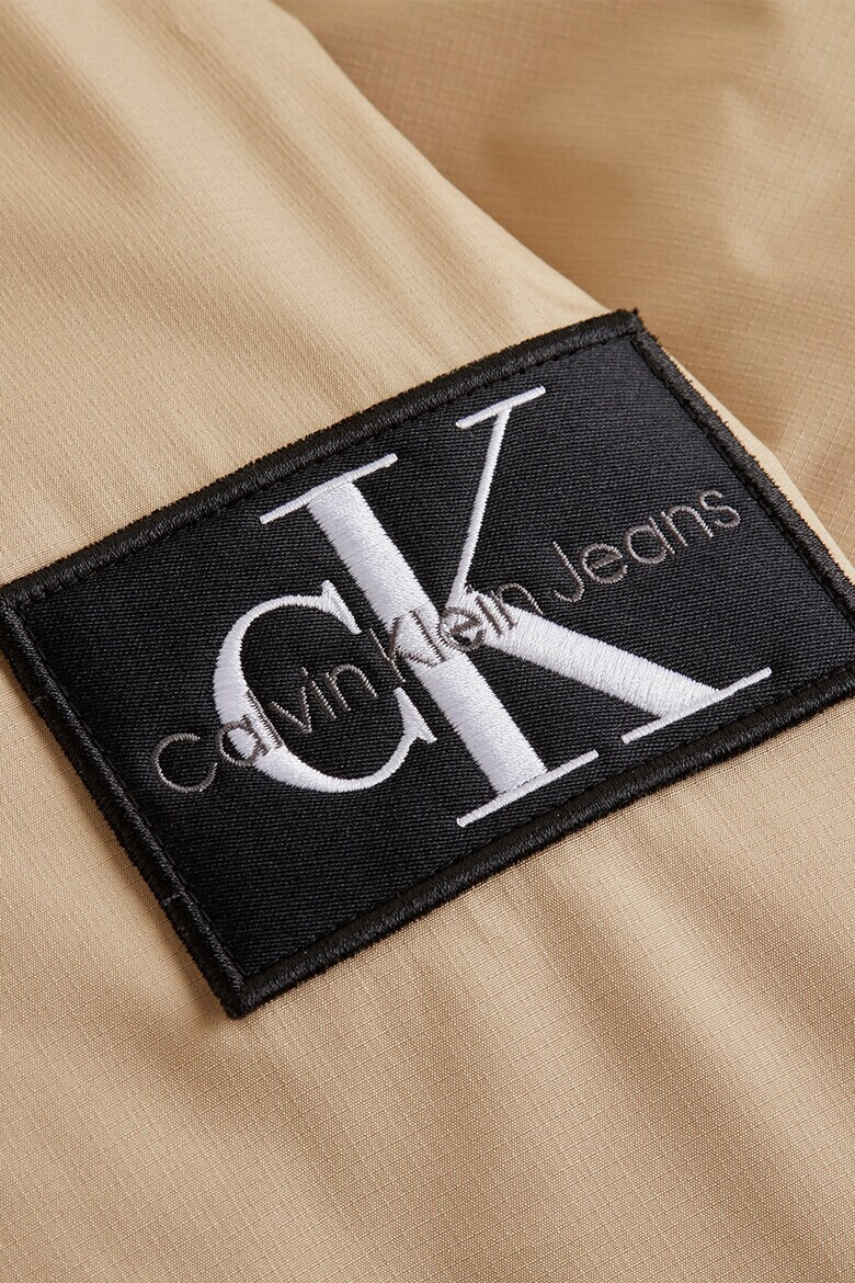 CALVIN KLEIN JEANS Яке бомбър с цип и ръкави реглан - Pepit.bg