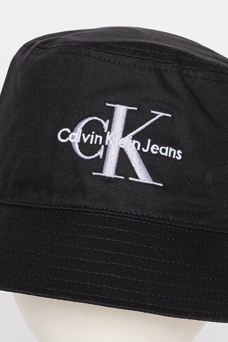 CALVIN KLEIN JEANS Памучна шапка с монограм - Pepit.bg