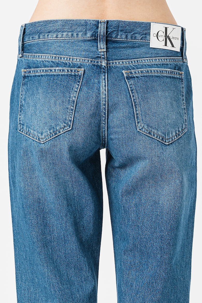 CALVIN KLEIN JEANS Прави дънки с протрит детайл - Pepit.bg
