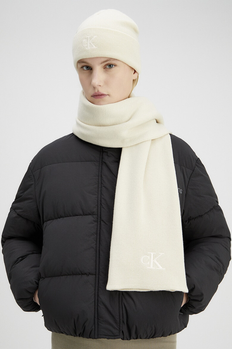 CALVIN KLEIN JEANS Шал с бродирано лого - Pepit.bg