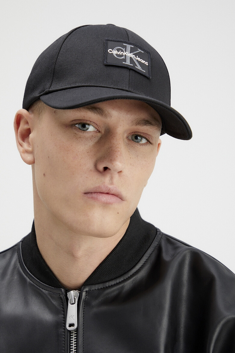 CALVIN KLEIN JEANS Шапка с лого - Pepit.bg