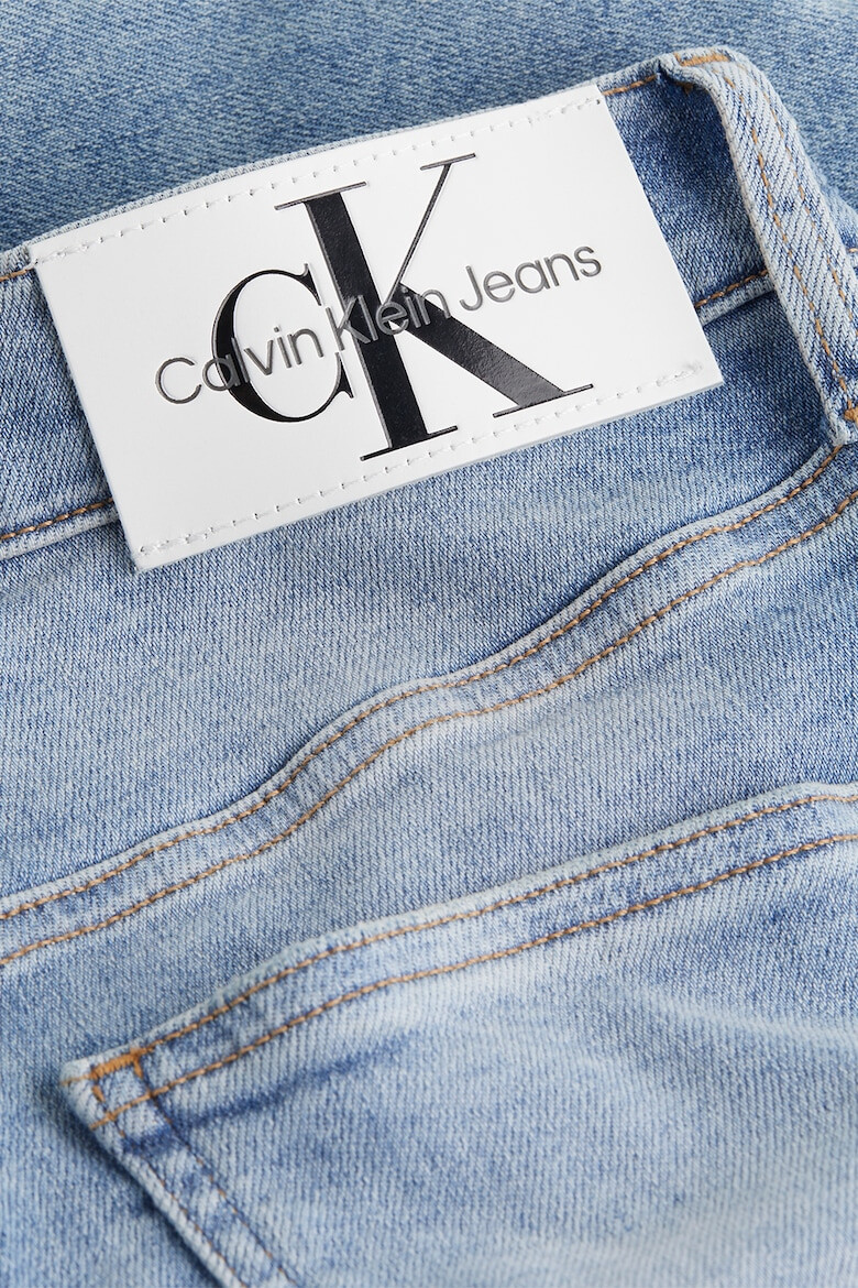 CALVIN KLEIN JEANS Скини дънки със средновисока талия - Pepit.bg