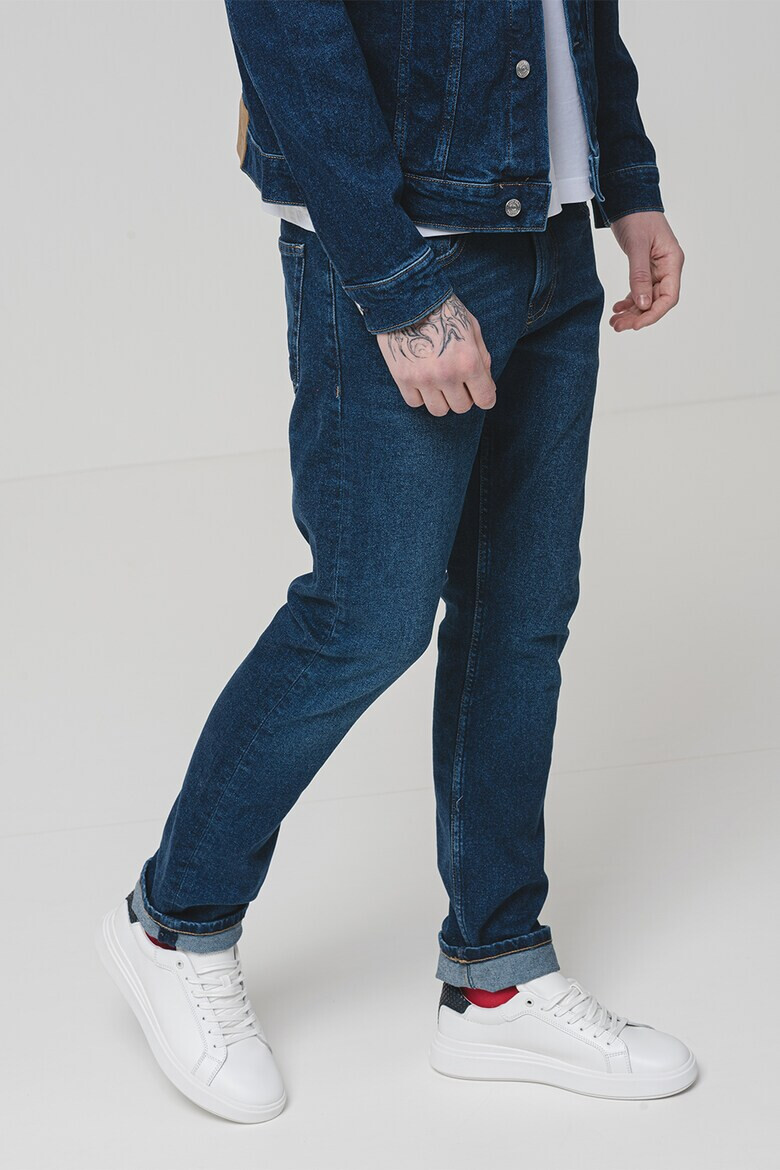 CALVIN KLEIN JEANS Слим дънки с 5 джоба - Pepit.bg