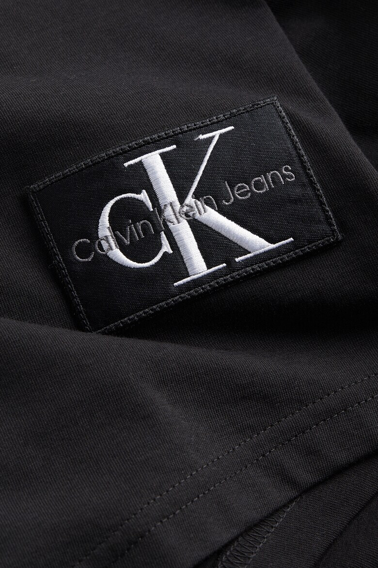 CALVIN KLEIN JEANS Тениска с овално деколте и пришито лого - Pepit.bg