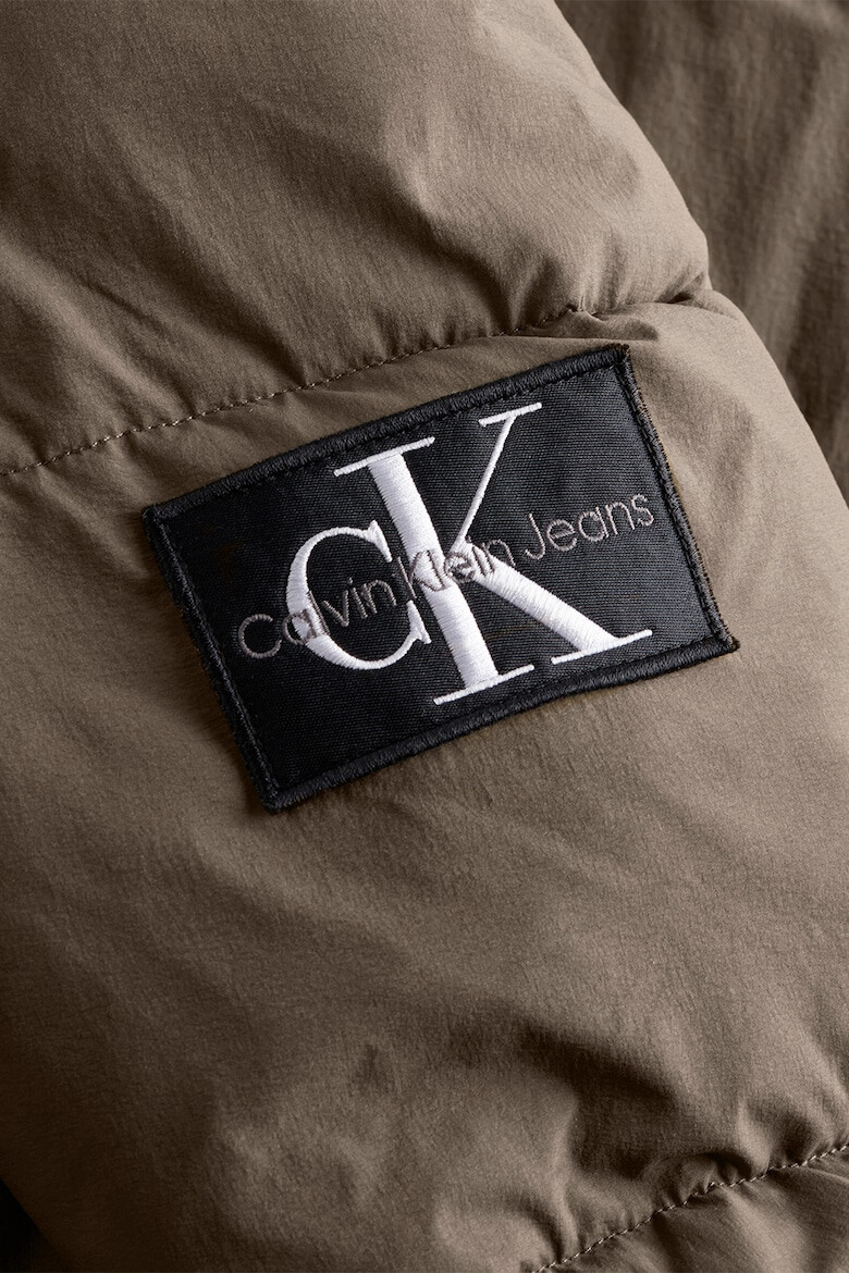 CALVIN KLEIN JEANS Зимно яке с качулка - Pepit.bg