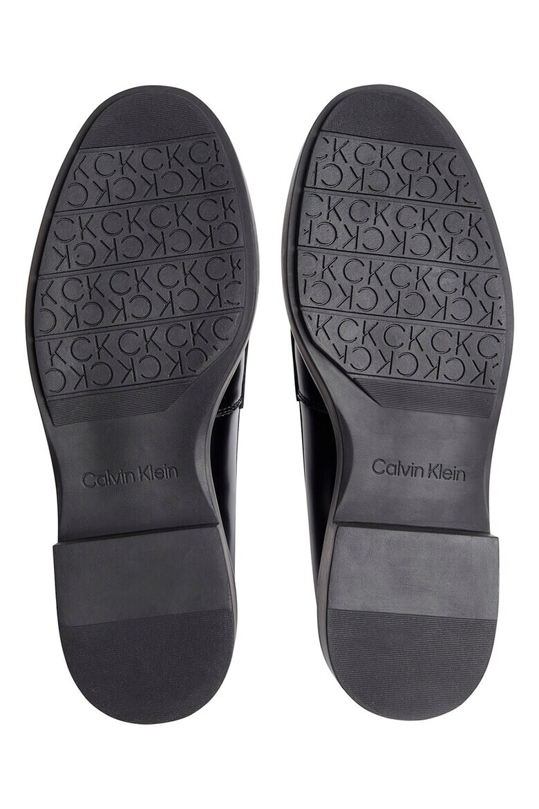 CALVIN KLEIN Кожени моаксини с овален връх - Pepit.bg