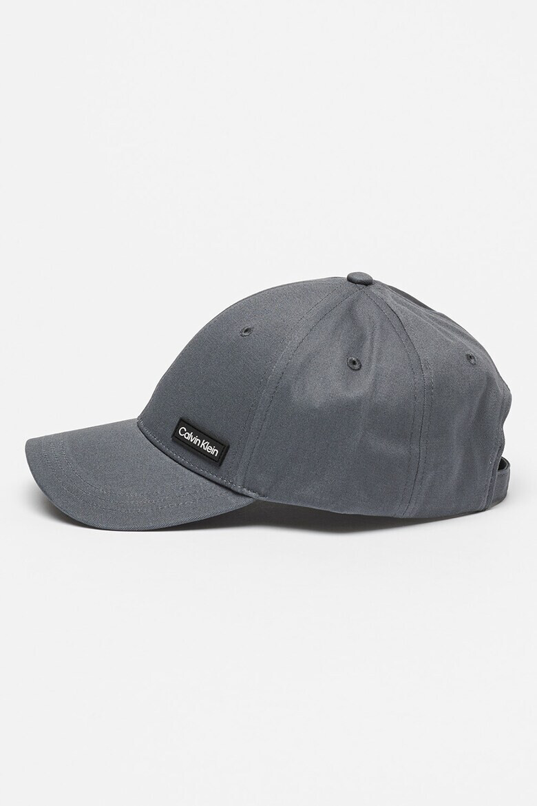 CALVIN KLEIN Памучна шапка Essential Patch - Pepit.bg