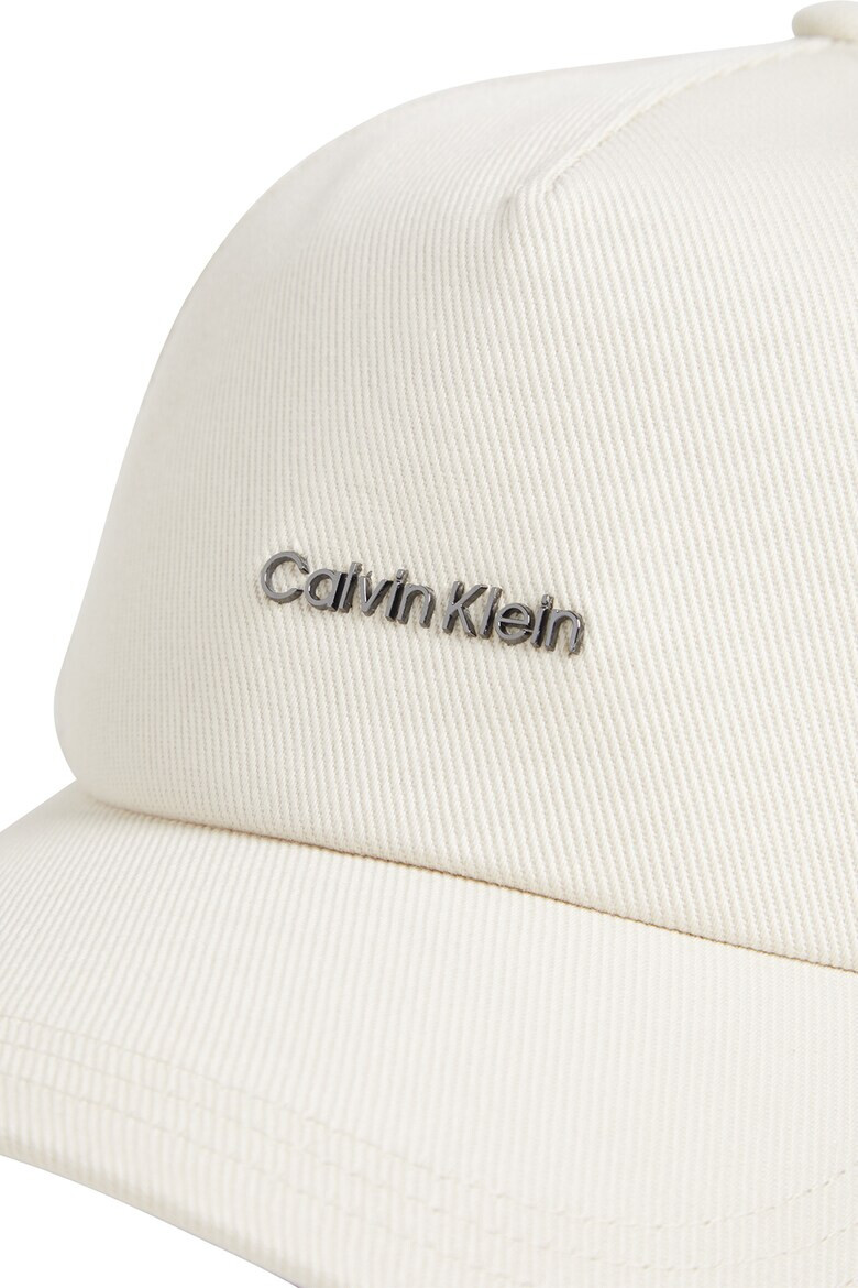 CALVIN KLEIN Шапка с връзки - Pepit.bg
