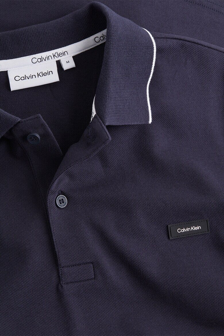 CALVIN KLEIN Слим тениска от пике с яка - Pepit.bg