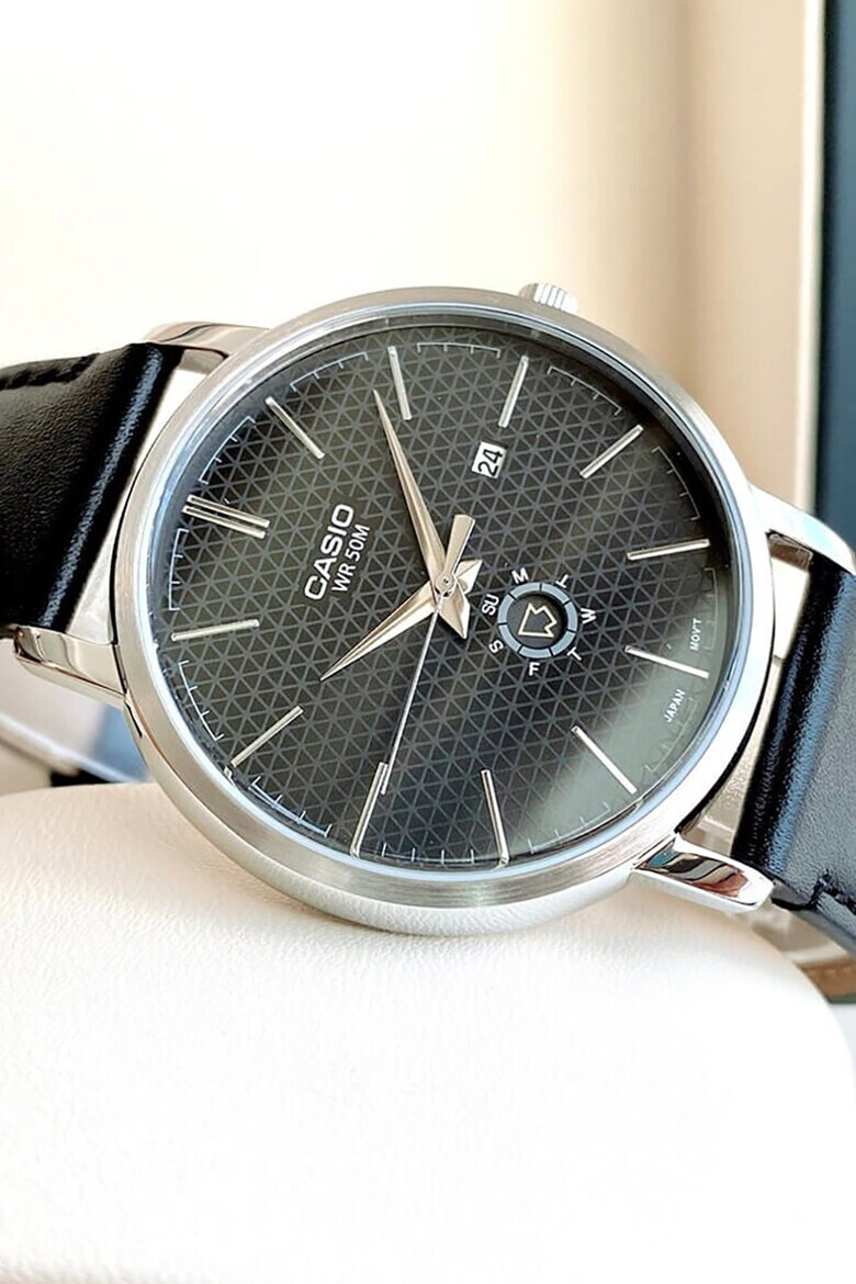 Casio Часовник с кожена каишка - Pepit.bg