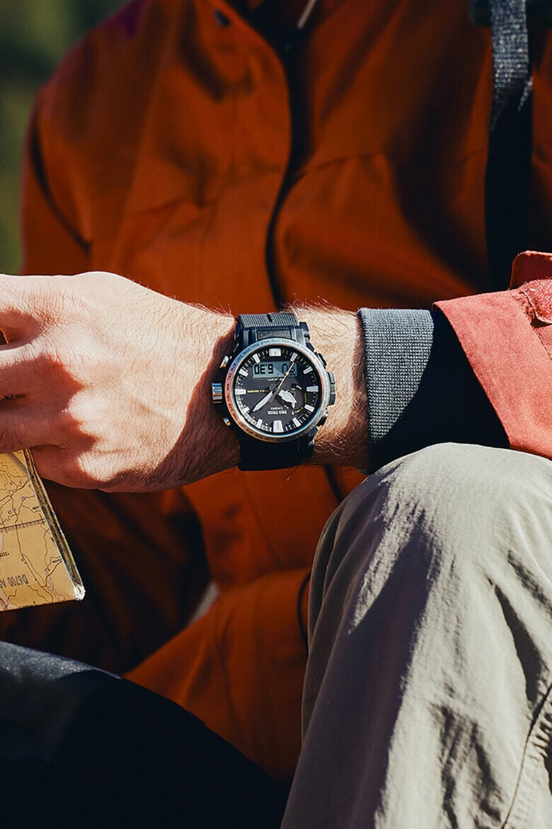 Casio Часовник със смесен дисплей - Pepit.bg