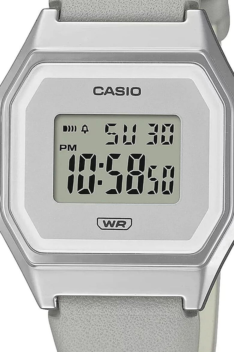 Casio Дигитален часовник с кожена каишка - Pepit.bg