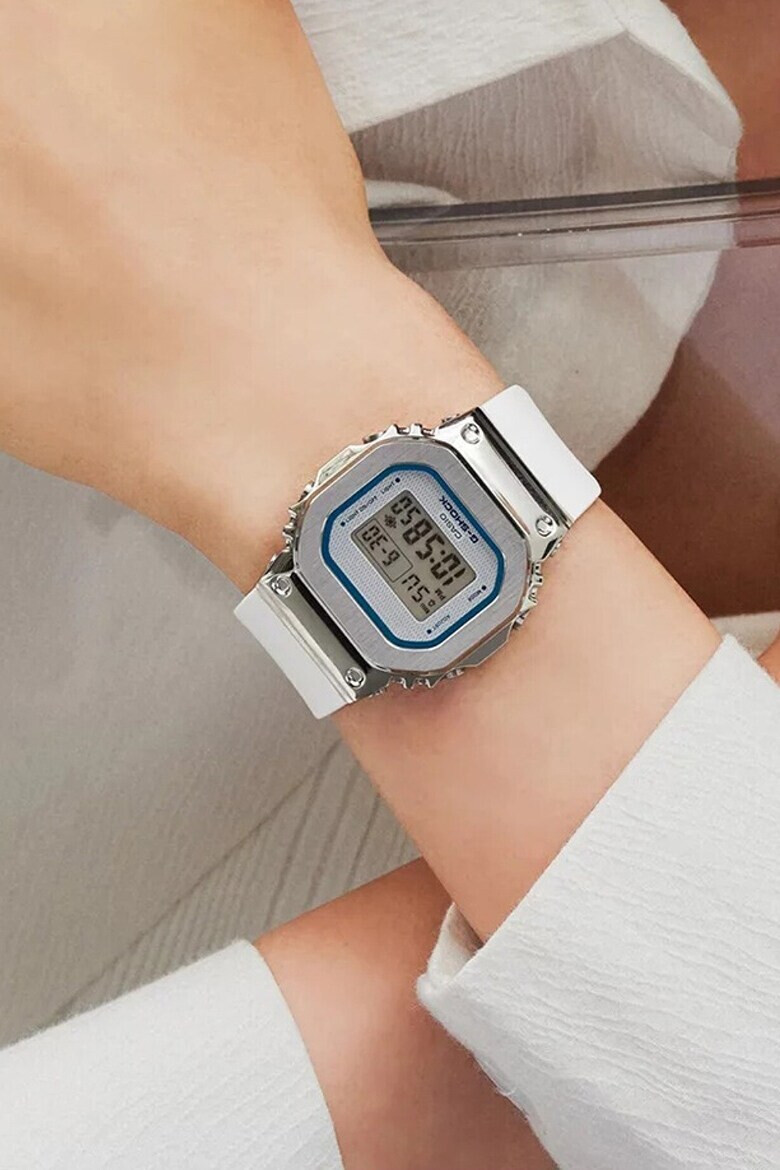 Casio Кварцов часовник G-Shock с пластмасова каишка - Pepit.bg