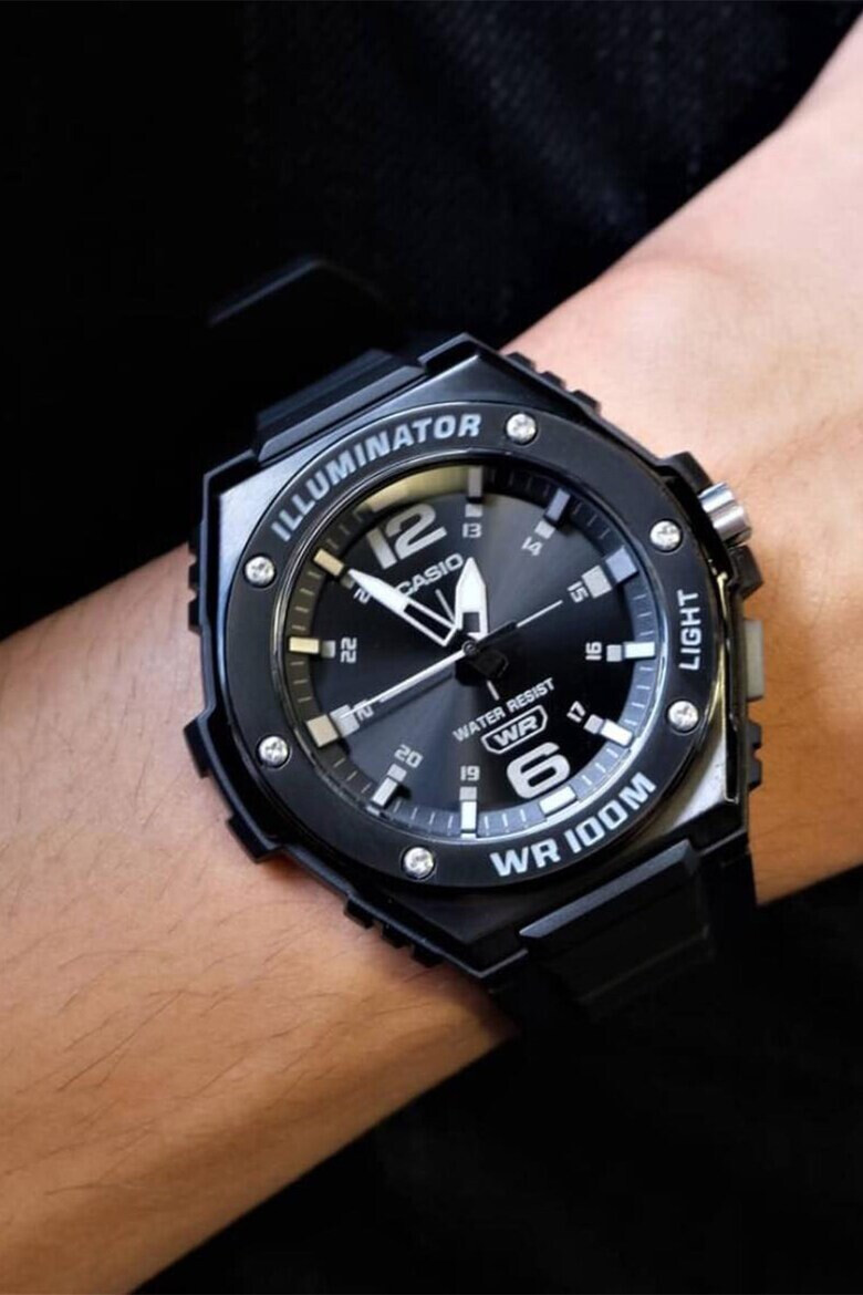 Casio Овален часовник с кварц - Pepit.bg