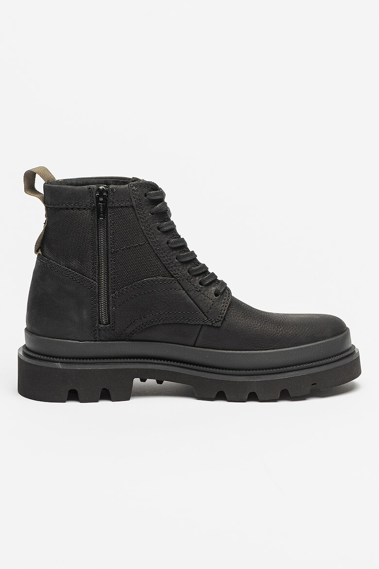 Clarks Боти Badell от набук - Pepit.bg