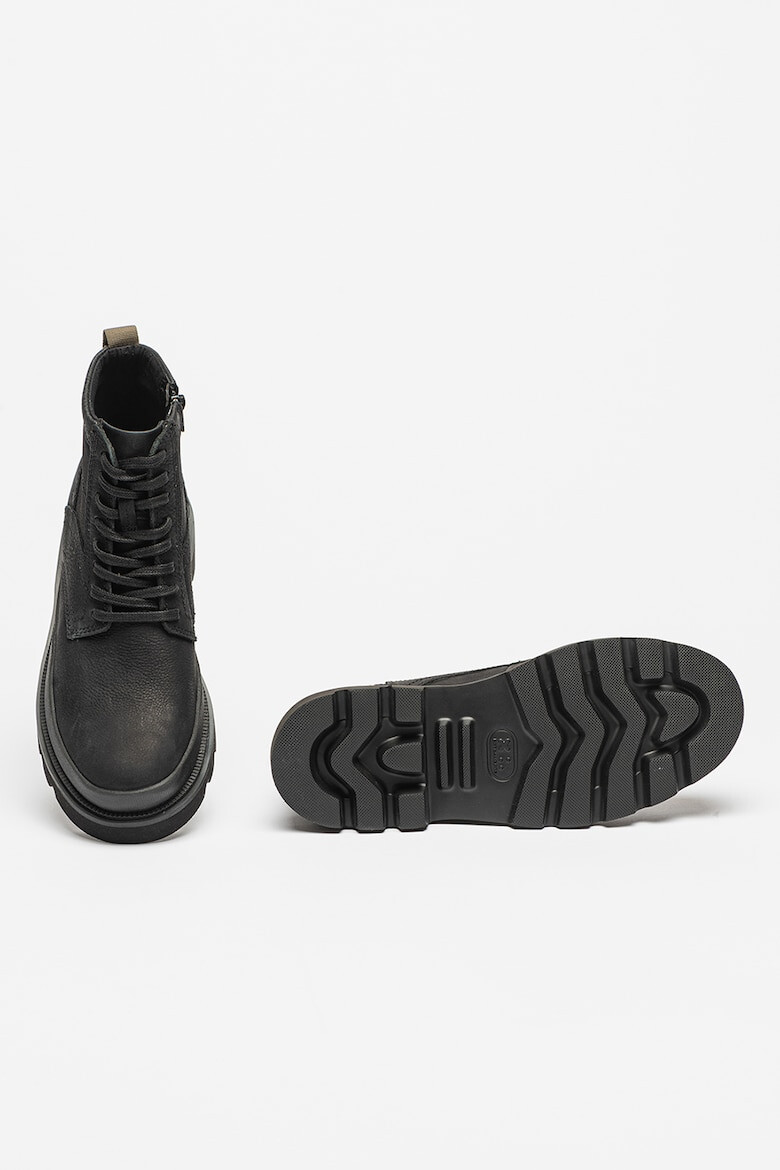 Clarks Боти Badell от набук - Pepit.bg