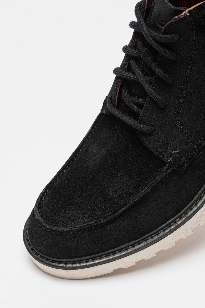 Clarks Боти Barnes от велур и текстил - Pepit.bg