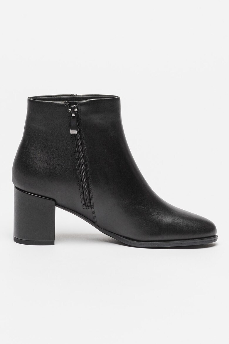 Clarks Боти Freva с масивен ток - Pepit.bg