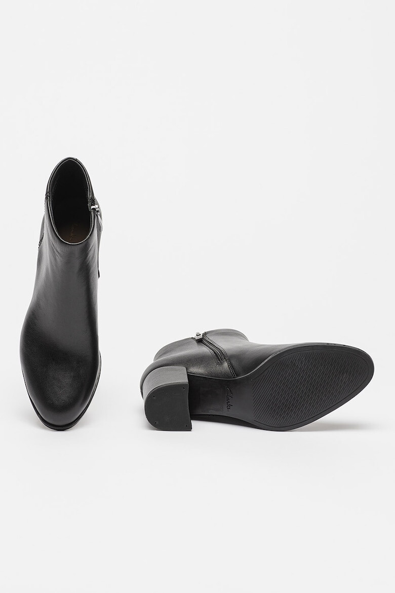 Clarks Боти Freva с масивен ток - Pepit.bg