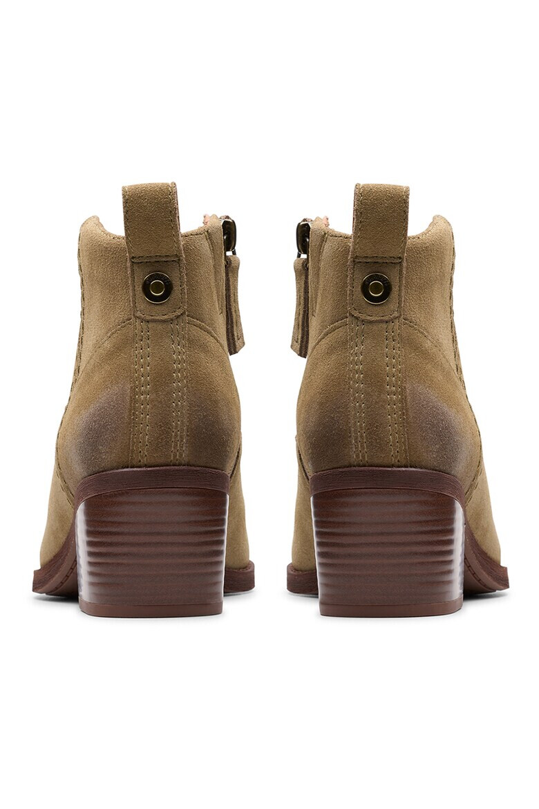 Clarks Боти Morzine тип Cowboy - Pepit.bg