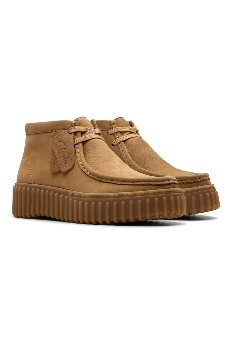Clarks Боти Torhill-Moss от набук - Персийски портокал - Pepit.bg